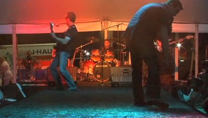 BAMM performs 'Find Out What's Happening' Elvis Week 2013 video