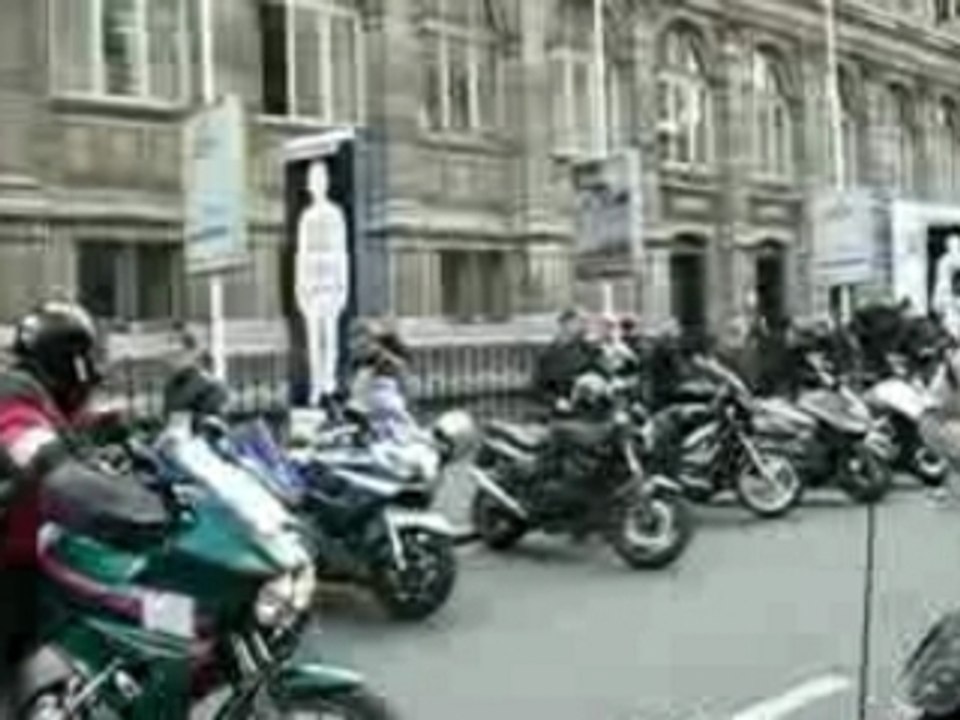 Manif FFMC arret hotel de ville de Paris