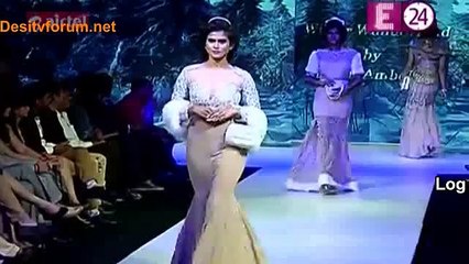 Mumbai Mein B-Town Stars Ne Ki Ramp Walk !
