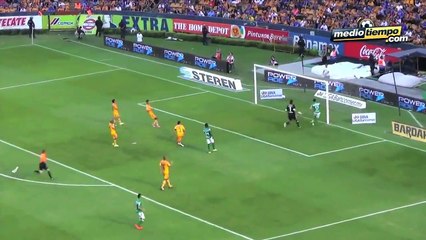 Boselli y Sanvezzo, empatados en virtual título de goleo