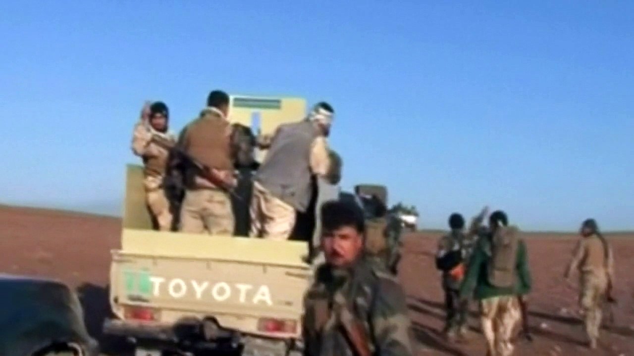 Iraqi forces attack two towns held by Islamic State fighters