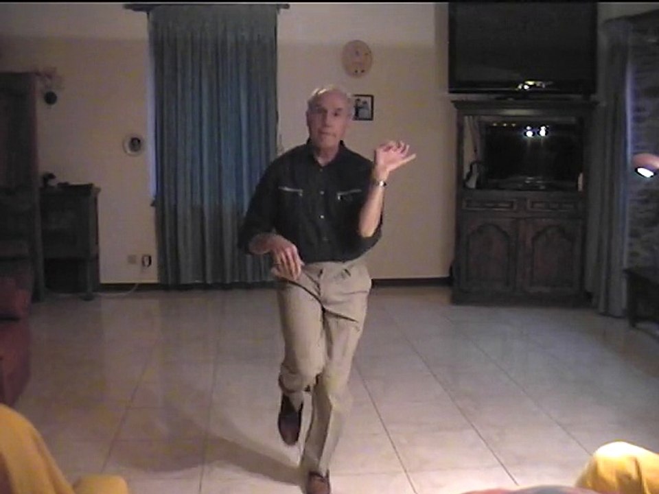 Danse sur "C'est la vie, Lily"