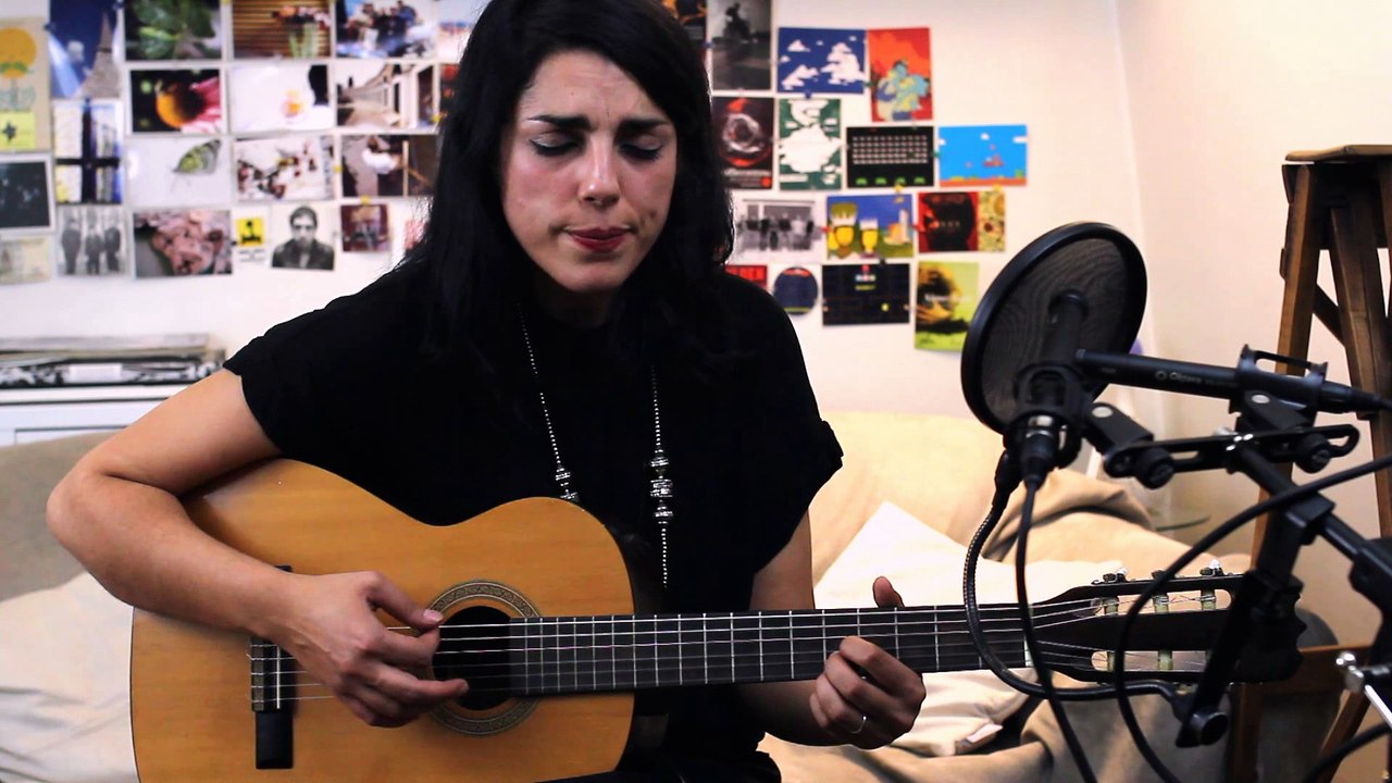 Laetitia Sheriff - The Witch (Froggy's Session)