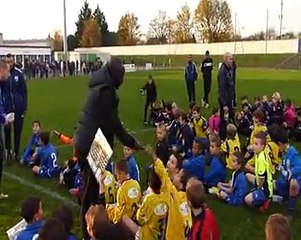 Remise album panini par Alioune TOURE