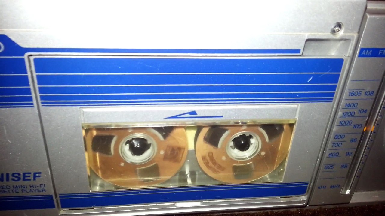 UNISEF  Ghettoblaster Boombox überholung bedurftig