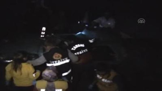 Otomobil Sulama Kanalına Devrildi