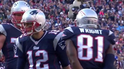 Brady throws 8-yard TD pass to Wright