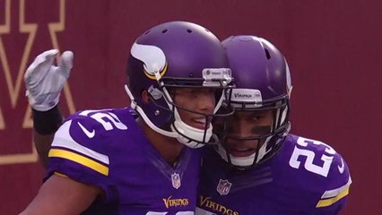 Bridgewater throws 22-yard TD pass to Charles Johnson