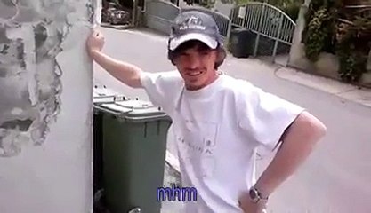 (36) This guy seems to prefer manual power