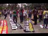 Grevistas de universidades estaduais protestam em Fortaleza
