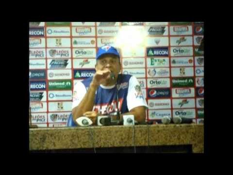 Coletiva de apresentação de Hélio dos Anjos no Fortaleza