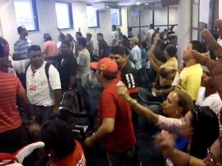 Cenas da manifestação dos agentes de saúde na Câmara Municipal