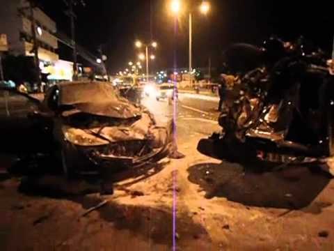 Capotamento congestiona trânsito na Avenida Washington Soares