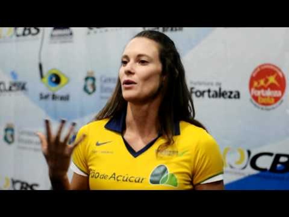 Esportes O POVO   Entrevista com Fabiana Murer