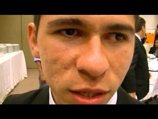 Osvaldo fala sobre seu futuro em 2012