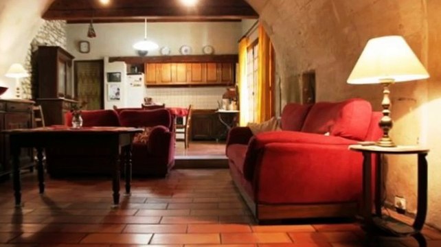 A vendre - Maison/villa - Fontvieille (13990) - 8 pièces - 220m²