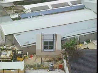 Bottom - S02-E01 - Digger