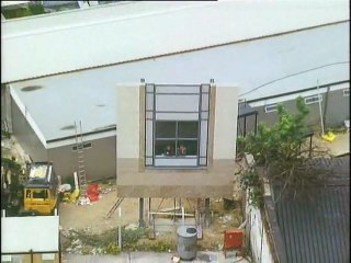 Bottom - S02-E02 - Culture