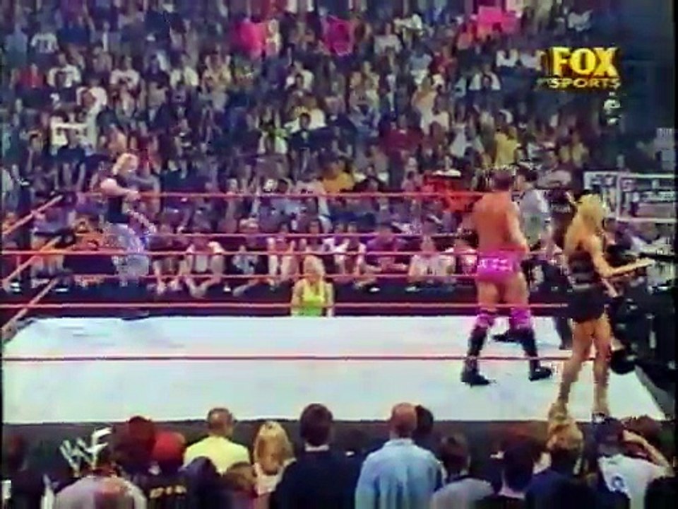 stacy keibler raw 9.3.2001.