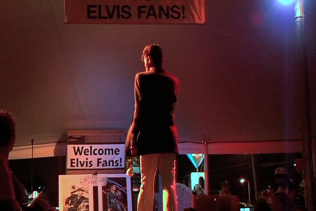 Kavan Hasemian sings 'It Hurts Me' Elvis Week 2007 video