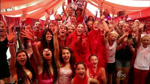 Taylor Swift - Dick Clark Award of Excellence - Diana Ross - AMAs