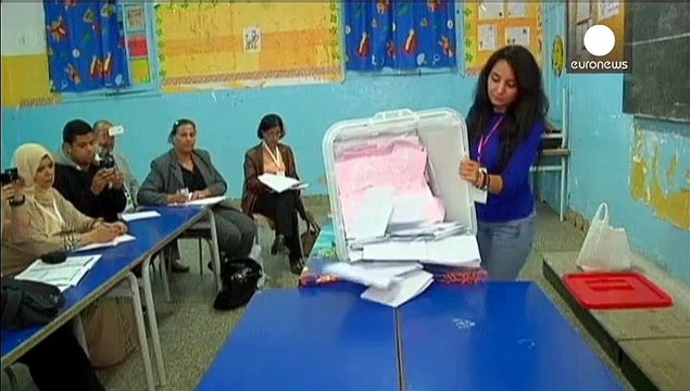 Election présidentielle en Tunisie : des favoris à couteaux tirés