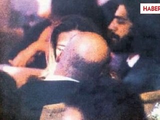 Ivana Sert ve Sevgilisi Serdar Akıman Dudak Dudağa Yakalandı