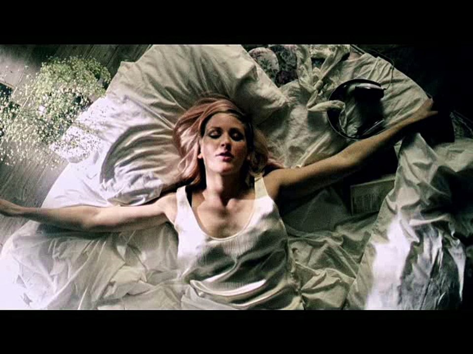Ellie Goulding - Figure 8