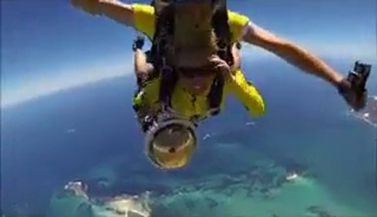 Cricket World Cup Trophy Tour Kicks Off with Skydive | Live Pak News