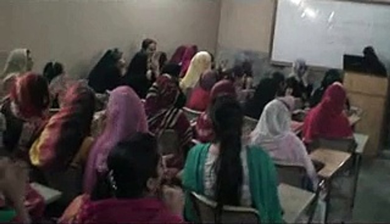 Tujhe Yad Na Meri Ai By AliZaib In Girls College Avtiviti Lahore