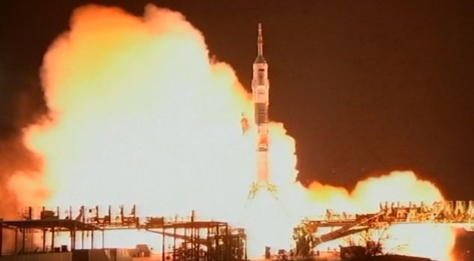 Vidéo. Décollage de la fusée Soyouz qui emmène trois hommes vers l'ISS