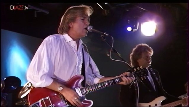 Moody Blues - Tuesday Afternoon (Forever Afternoon)