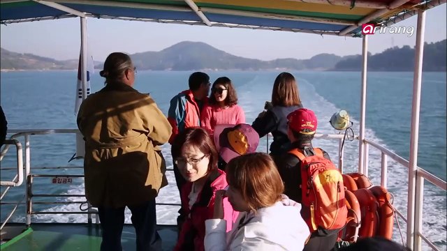 In Frame S2Ep13C5 Sado Island