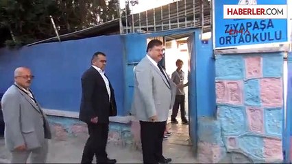 Adana Öğretmenler, Okula Lastik Ayakkabıyla Gitti