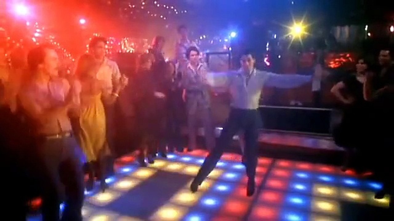 Mashup énorme : Nelly vs. Bee Gees - Stayin Hot