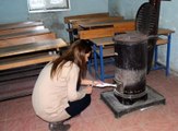 Bitlis'te Odun Kırıp, Soba Yakan Eğitim Melekleri