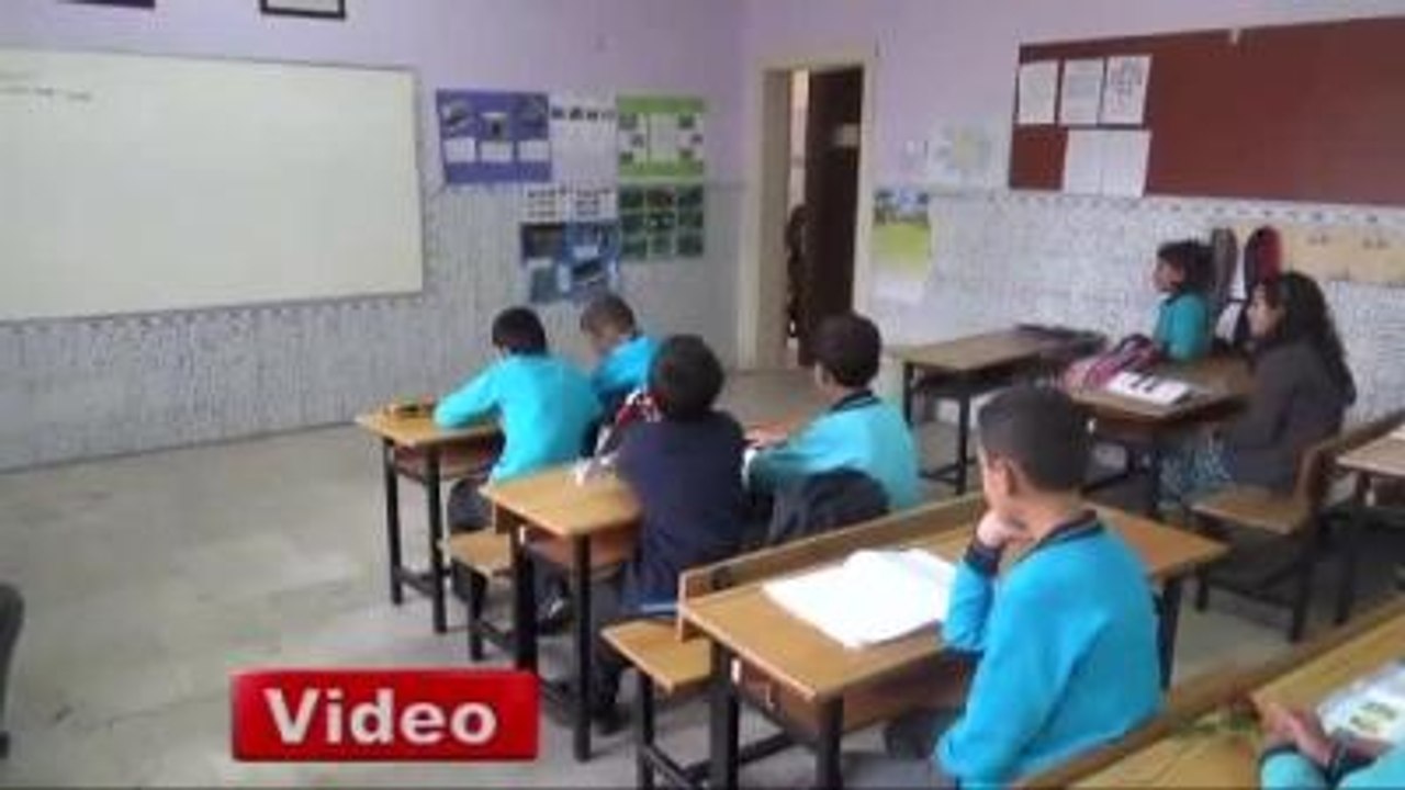 Engelleri Öğretmenlik Aşkı ile Aştı
