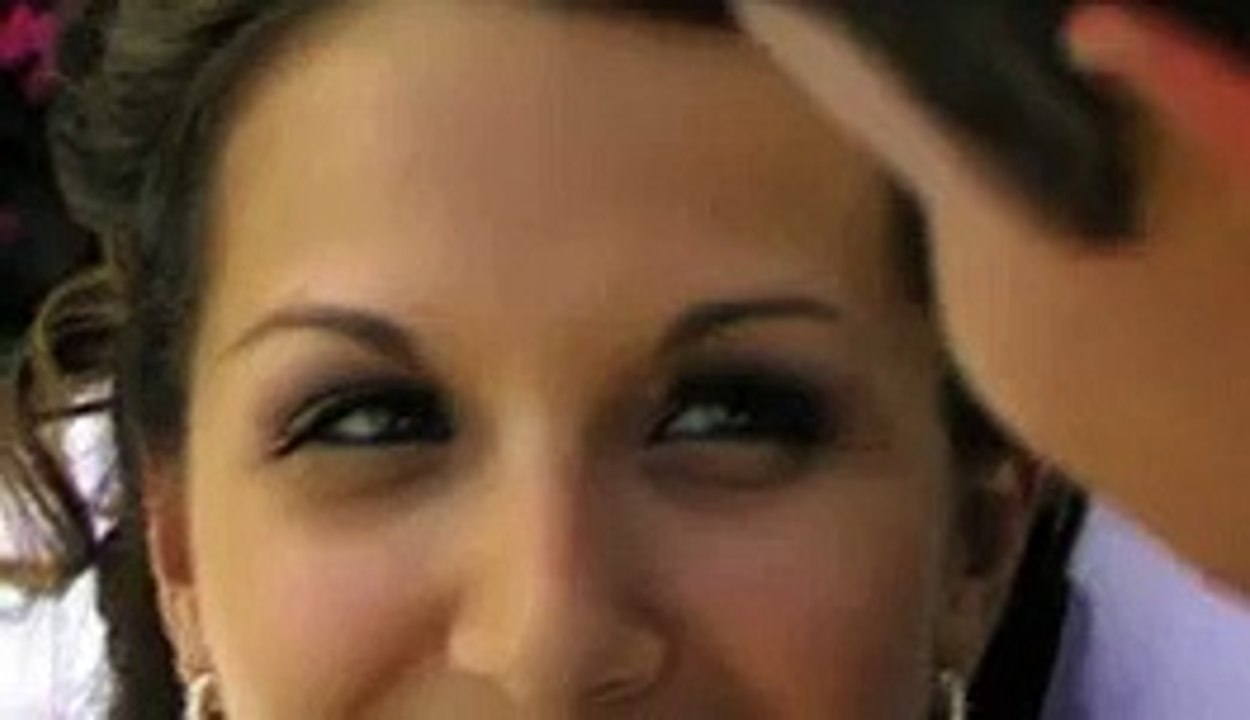 VIDEO COPILOT - 07. Blemish Removal - After Effects Tutorials, Plug-ins and Stock Footage for Post Production Professionals_2