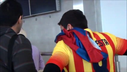 Αναμονή Κόσμου για άφιξη Μπαρτσελόνα 4