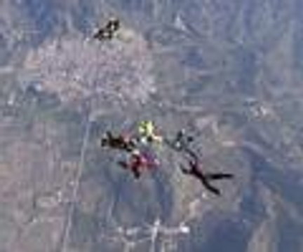 Paraşütçülerden Türkiye rekoru