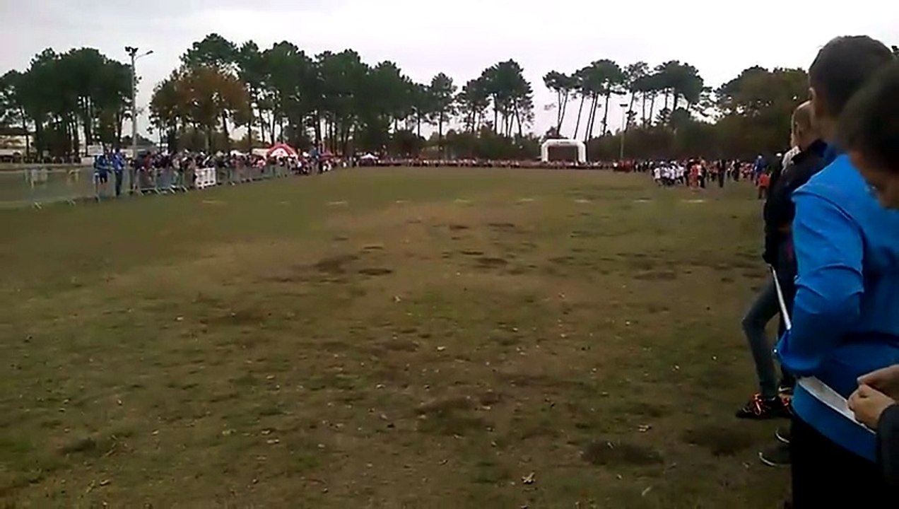 Départ course minimes filles Gujan-Mestras  le 23/11/04