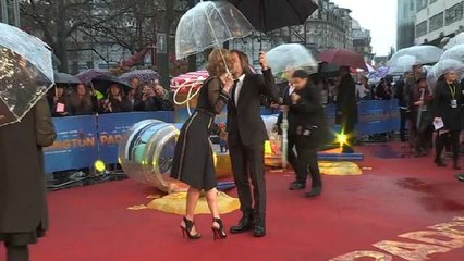 Kidman, Urban Put On PDA Display