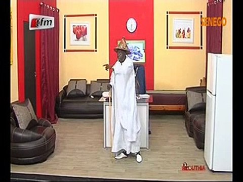 Vidéo: à mourir de rire: Kouthia en mode Farba Ngom… Regardez