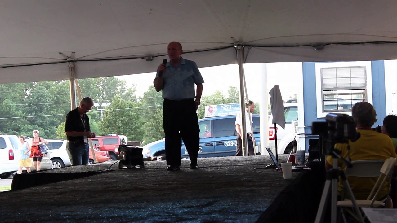 Danny McCorkle sings Tomorrow Never Comes at Elvis Week 2013
