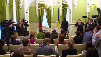 Ukraine and Lithuania sign military agreement