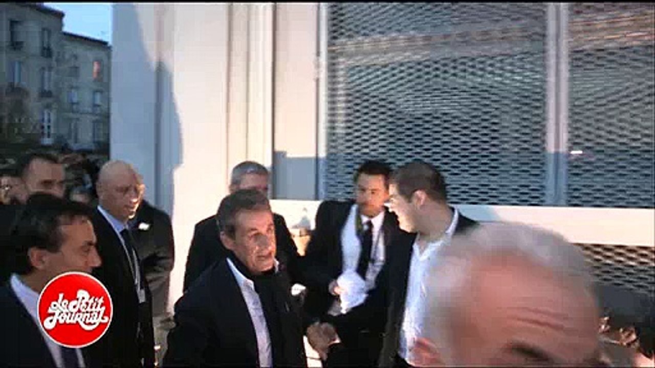 Nicolas Sarkozy prétend ne pas avoir "entendu" les huées contre Alain Juppé, à Bordeaux samedi 22 novembre