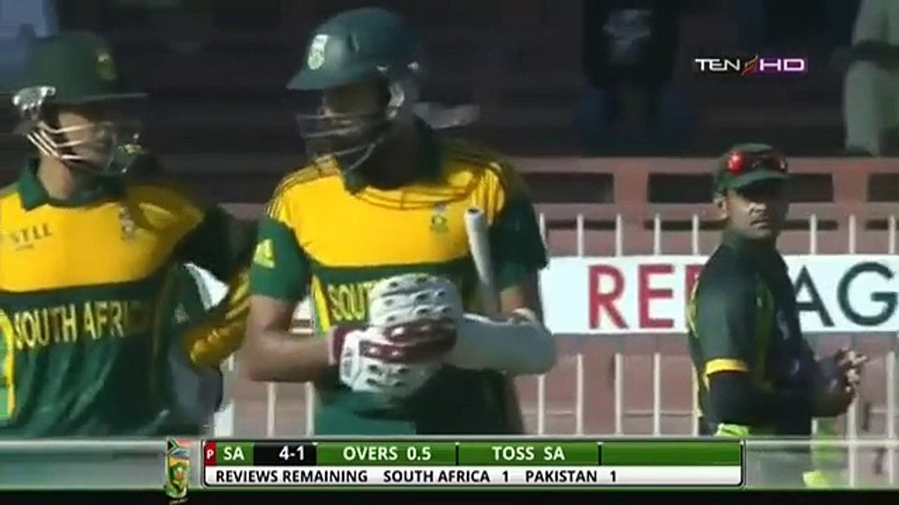 Mohammad Irfan Vs Hashim Amla   Hashim Amla Literally Have No Answer To It