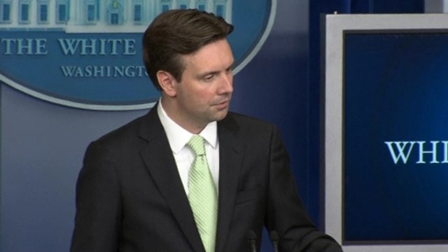 White House: Obama urges Ferguson protesters to express views peacefully