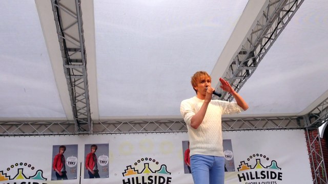 Nicholas Edwards 「恋しちゃったよ」 at HILLSIDE SHOPS & OUTLETS 2/5