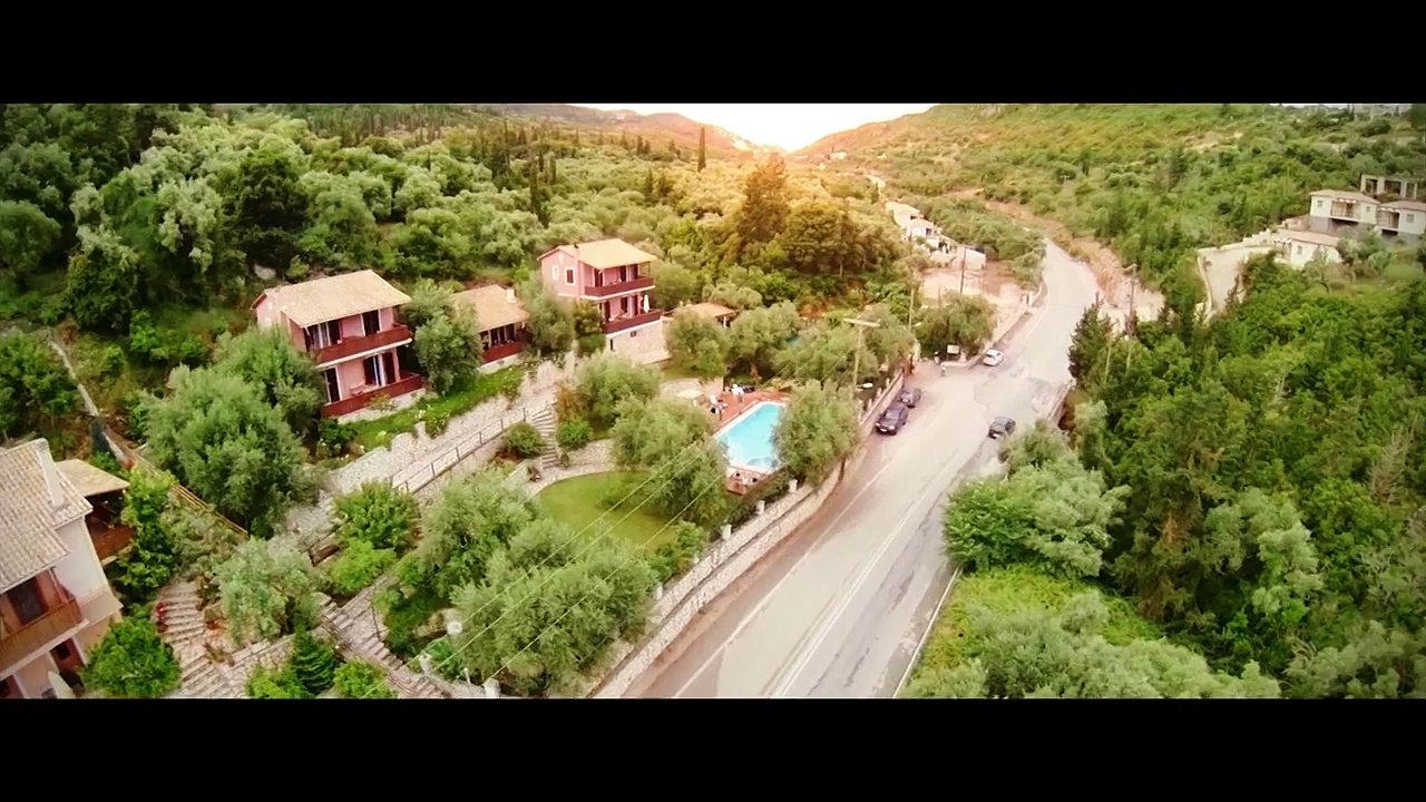 Claydee Feat. Alex Velea - Hey Ma (Official Video)